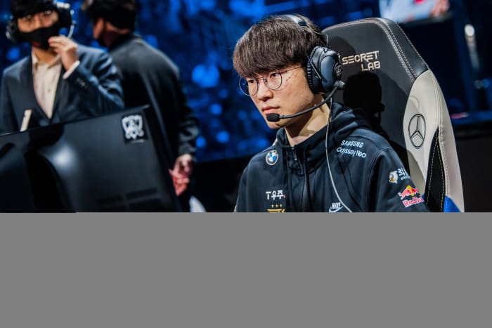 ATLANTA, GEORGIA - OCTOBER 29: Lee "Faker" Sang-hyeok of T1 prepares to compete at the League of Legends World Championship Semifinals on October 29, 2022 in Atlanta, GA.